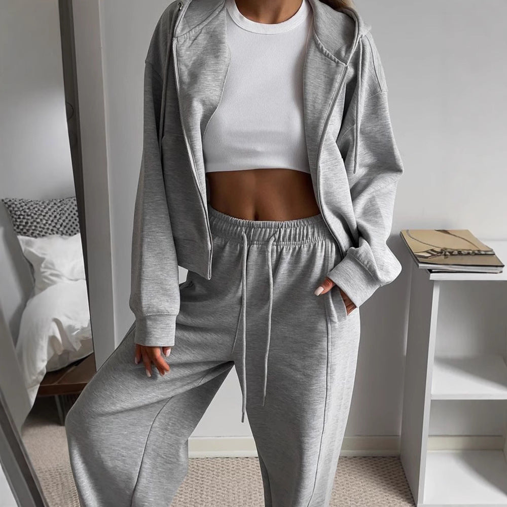 Cárdigan con capucha y cremallera y pantalones para mujer